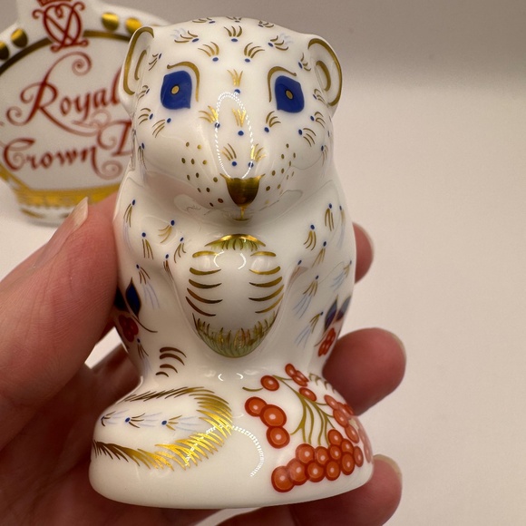 Royal Crown Derby "Derby Dormouse" Collectors Guild exclusive. Gold stopper. - Picture 3 of 12